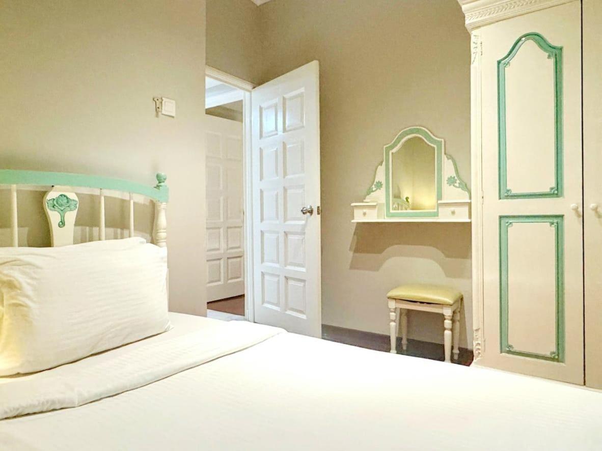 Century Bay Private Residences Sungai Dua Bukit Eksteriør bilde
