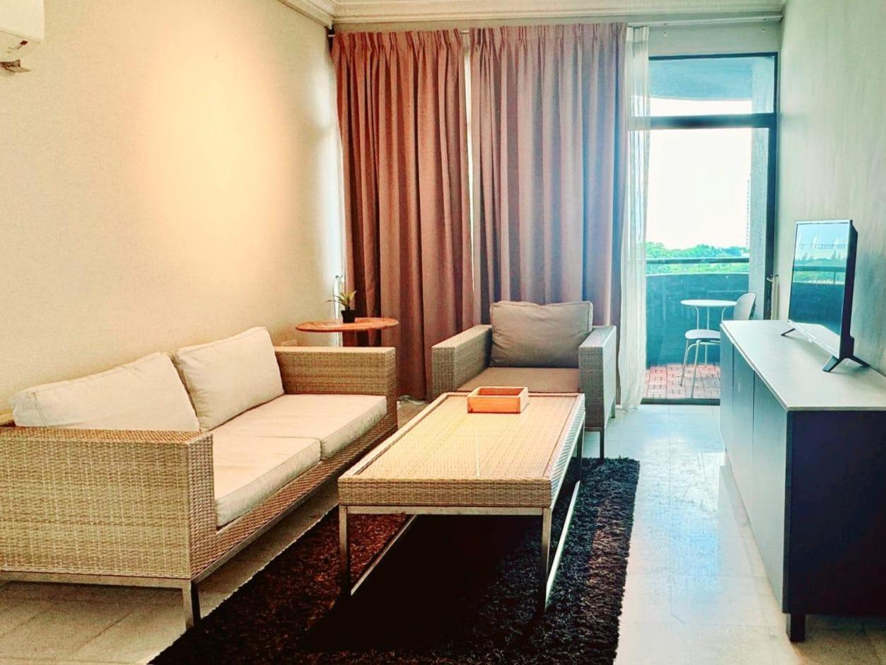 Century Bay Private Residences Sungai Dua Bukit Eksteriør bilde