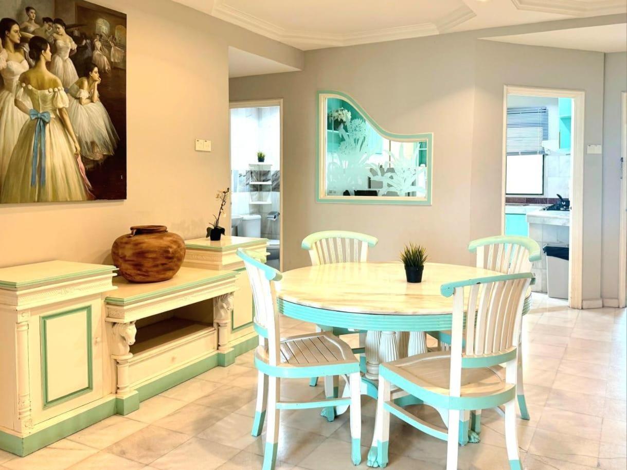 Century Bay Private Residences Sungai Dua Bukit Eksteriør bilde