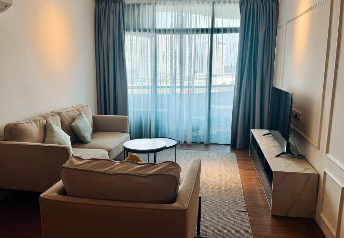 Century Bay Private Residences Sungai Dua Bukit Eksteriør bilde