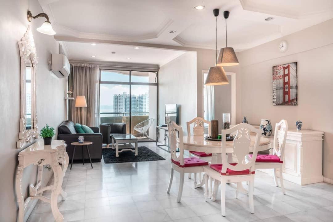 Century Bay Private Residences Sungai Dua Bukit Eksteriør bilde