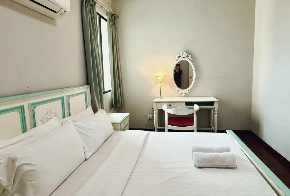 Century Bay Private Residences Sungai Dua Bukit Eksteriør bilde