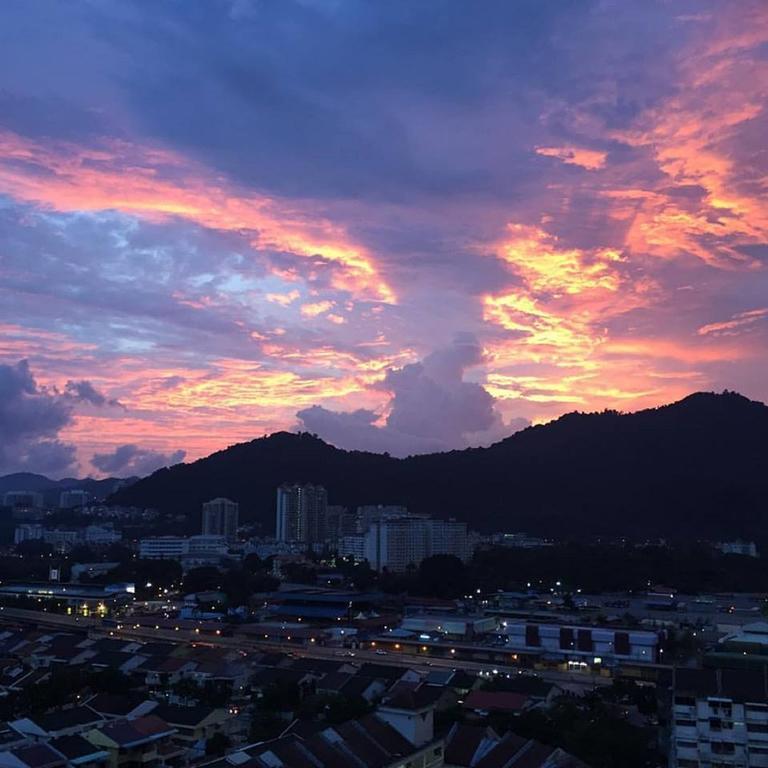 Century Bay Private Residences Sungai Dua Bukit Eksteriør bilde